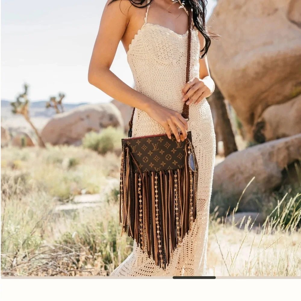 Louis Vuitton crossbody purse - Picture 8 of 8